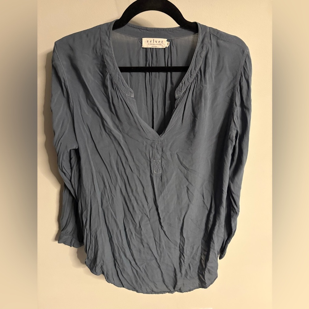 Women’s Velvet by Graham & Spencer rayon long sleeve blouse, L, gray/blue